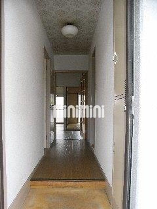 アビタシオン中田の玄関