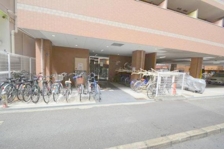 M プラザ布施駅前の地図