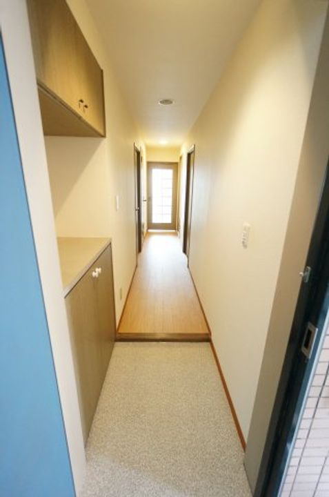 レジデンスJOKOの玄関