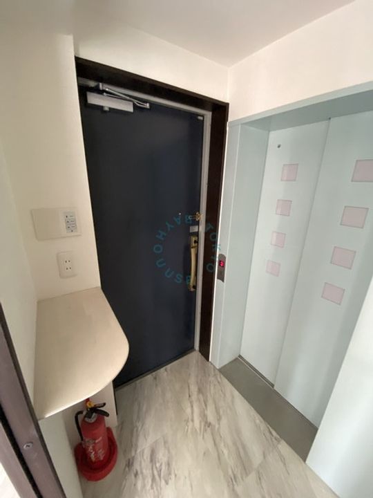 カルム大岡山の玄関