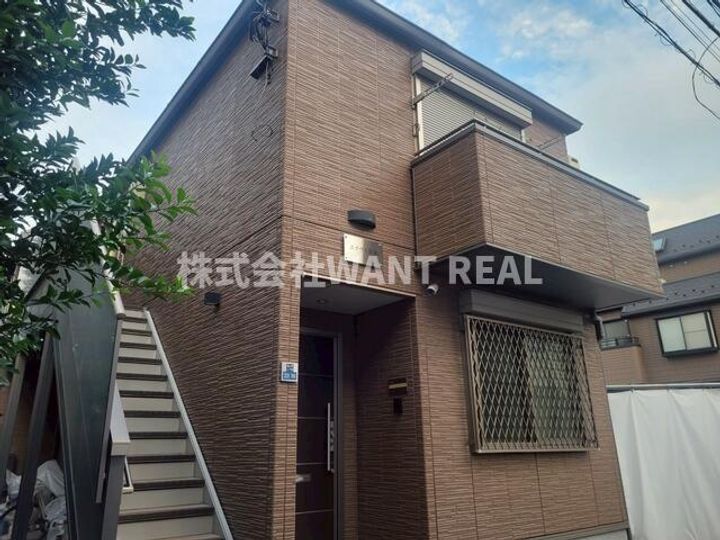 エクウス新宿の外観