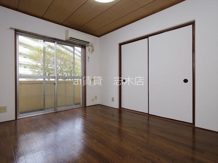 埼玉県富士見市西みずほ台3(マンション)の賃貸物件の居間