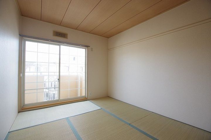 ビューティータウンA棟の内装