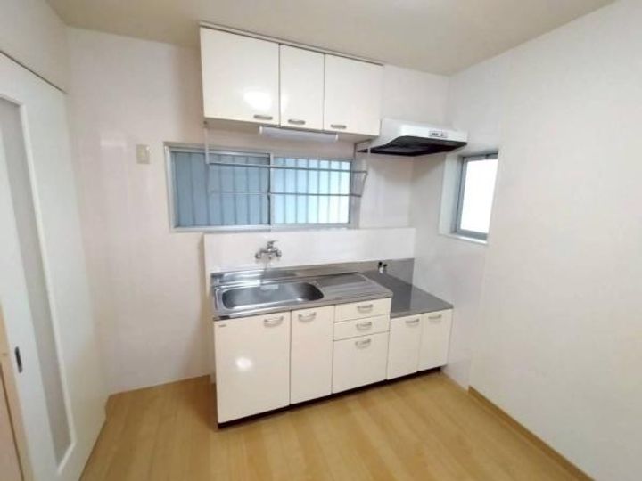 宮崎県宮崎市江平西1(マンション)の賃貸物件のキッチン