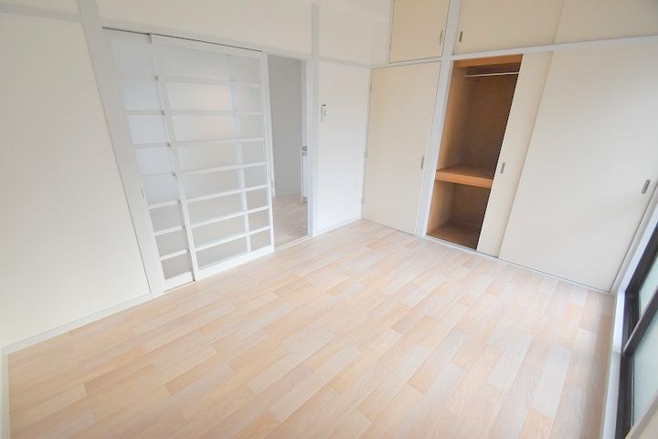 楠原産業ビルの内装