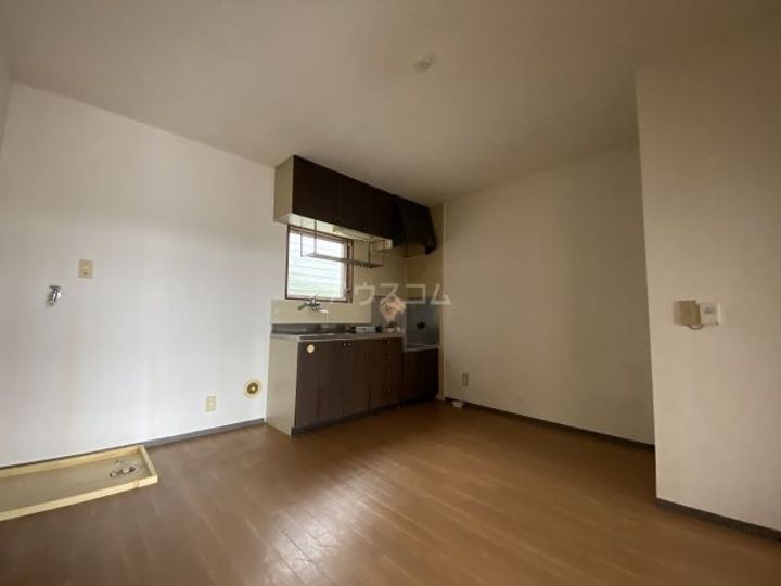 メゾンヤマダの居間