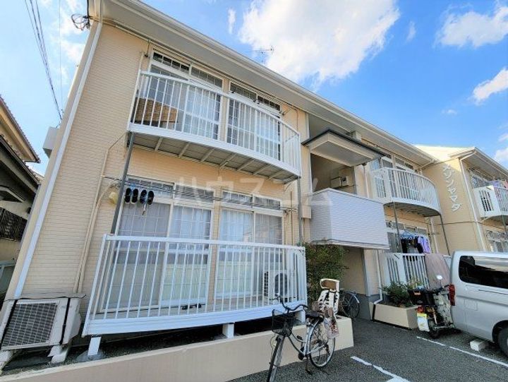 メゾンヤマダの外観