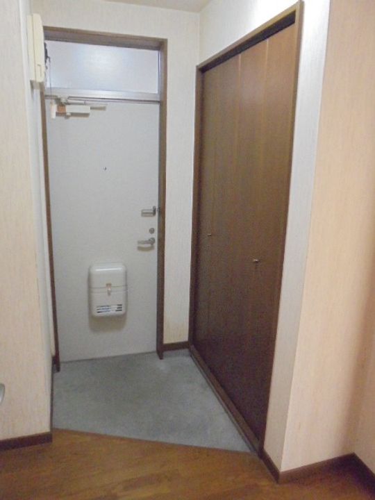 静岡県浜松市浜名区貴布祢(アパート)の賃貸物件の玄関