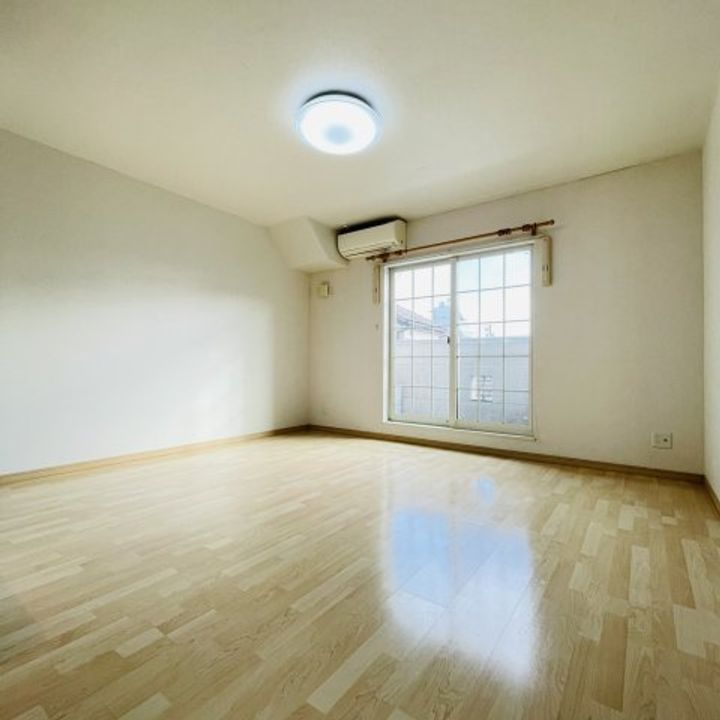 モデラートの居間