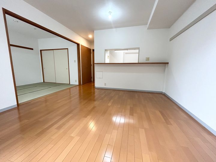 兵庫県神戸市東灘区住吉本町1(マンション)の賃貸物件の居間