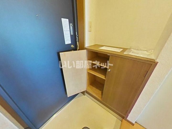 ロイヤルプラザ郡山の玄関