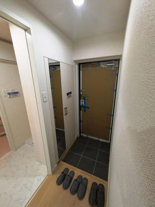 (仮称)花ヶ島YMマンションの玄関