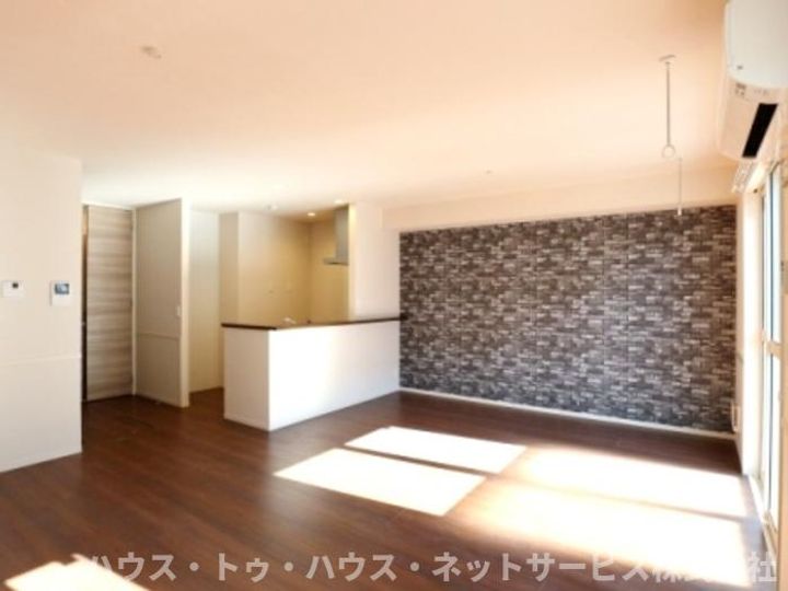 千葉県柏市西町(一戸建)の賃貸物件の居間