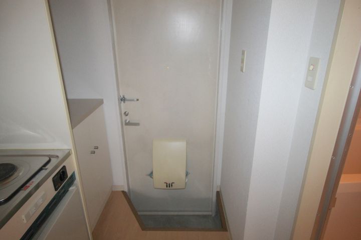 大阪府豊中市曽根西町1(アパート)の賃貸物件の玄関