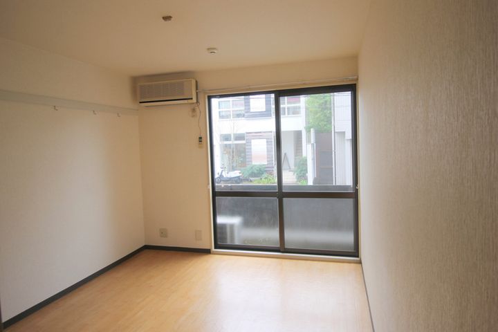 大阪府豊中市曽根西町1(アパート)の賃貸物件の居間