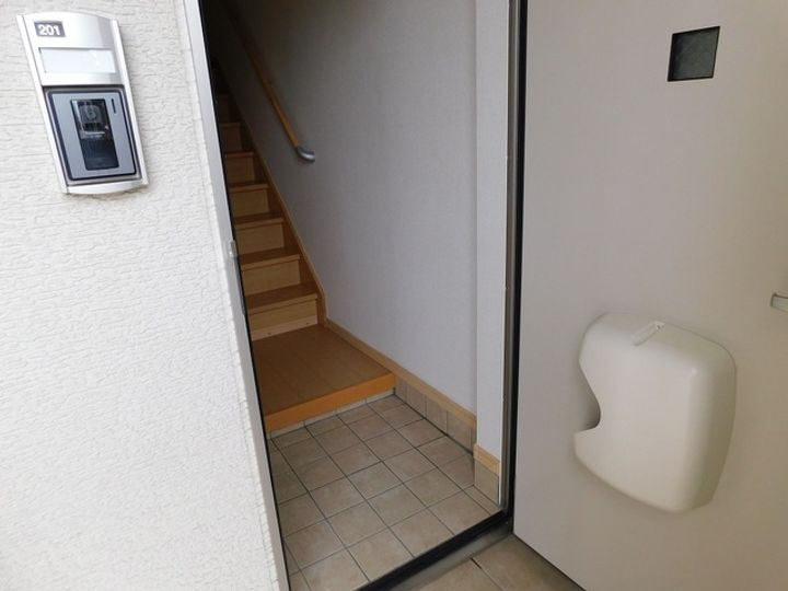 ウエストスワンプBの玄関