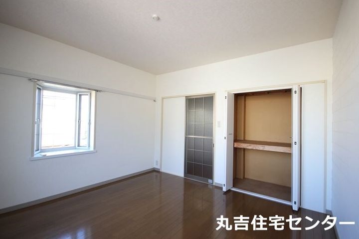 メゾン豊Dの居間