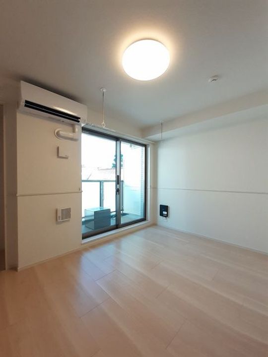 リヴェール桜新町の居間