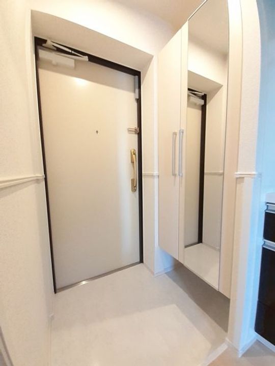 リヴェール桜新町の玄関