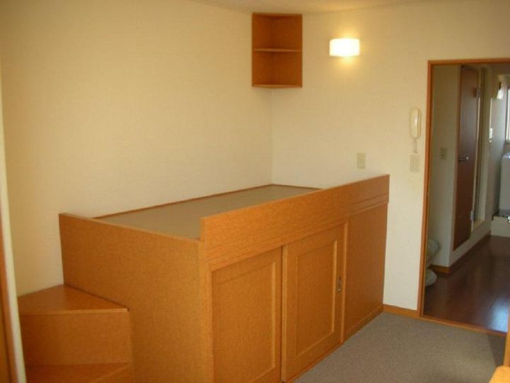 レオパレスリバーポートの居間