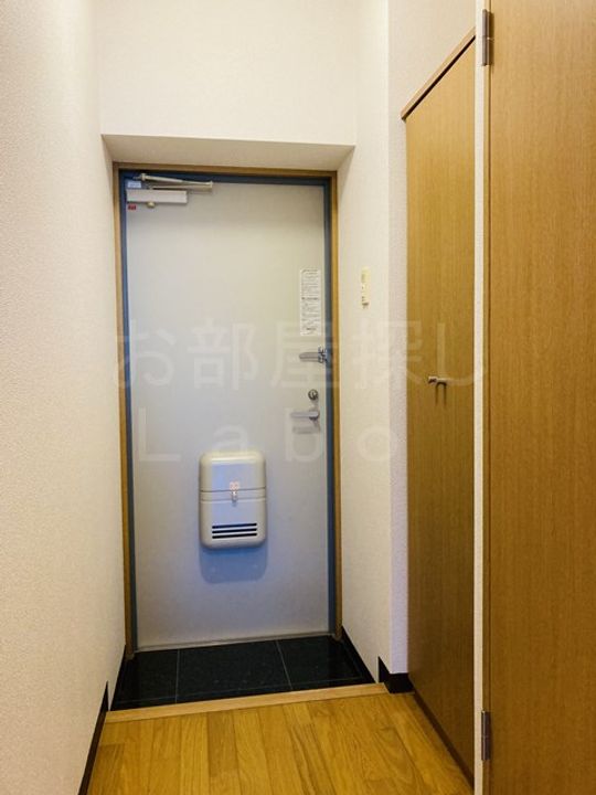 神奈川県小田原市堀之内(マンション)の賃貸物件の玄関