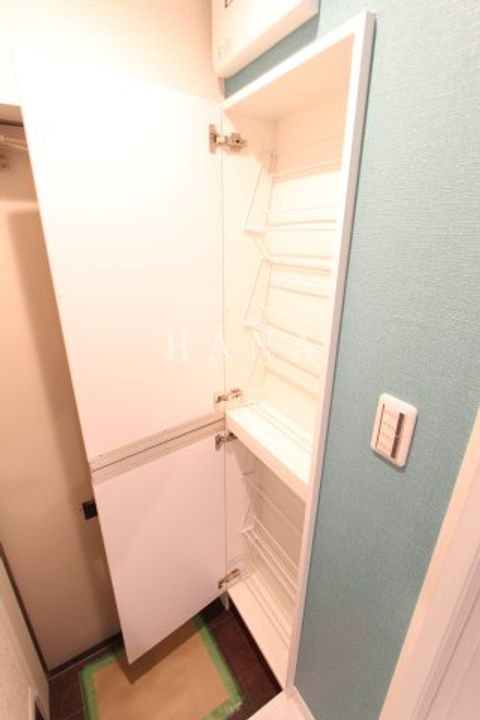 ユナイト生麦ジョルジオの玄関