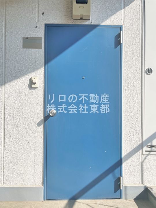 松原コーポの玄関