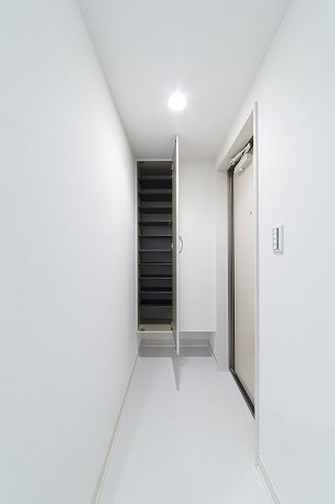 デュナメス深井の玄関