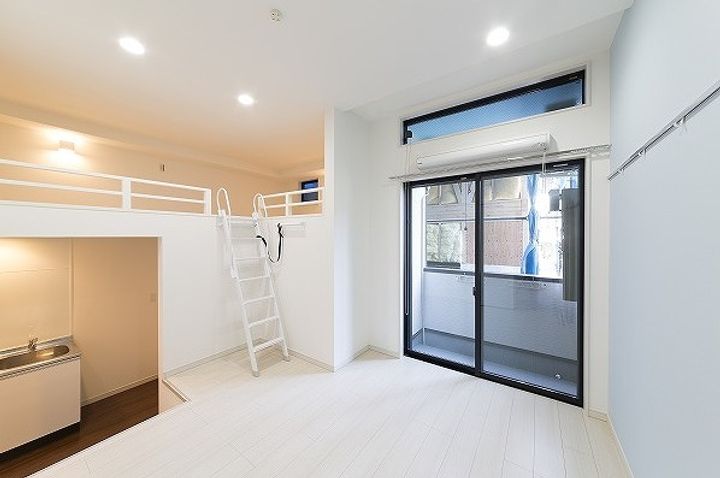 デュナメス深井の居間