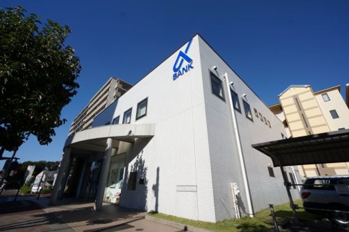 ミドルロード壱番館の周辺