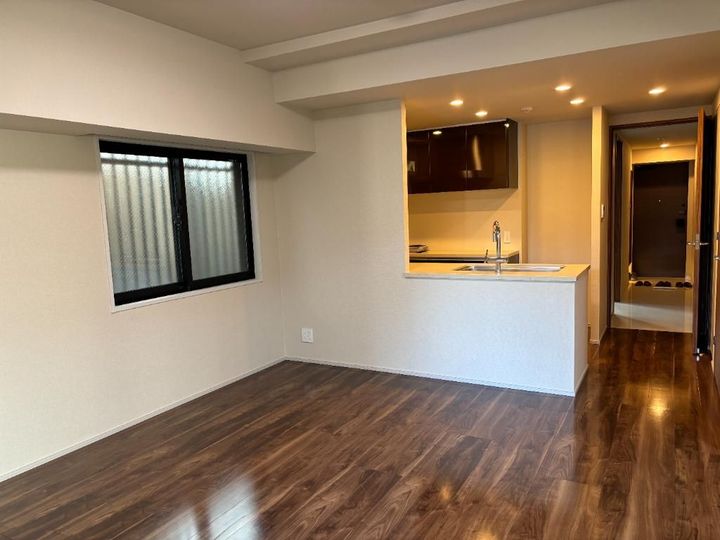 東京都港区六本木3(マンション)の賃貸物件の居間