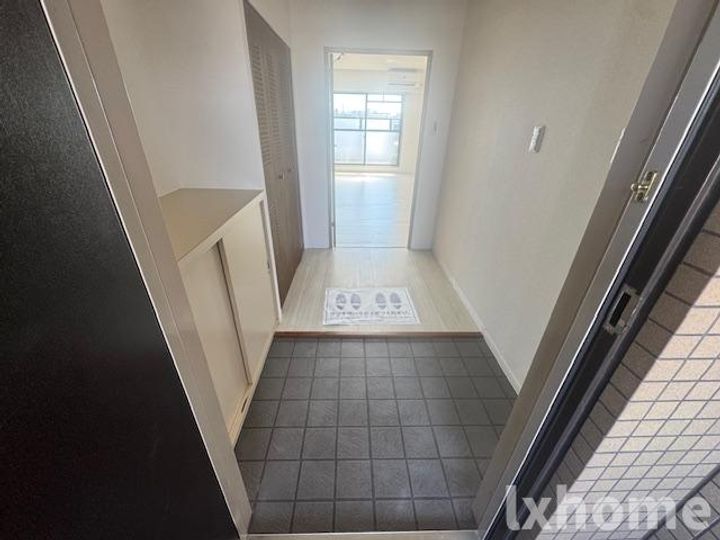 ロイヤルオータムの玄関