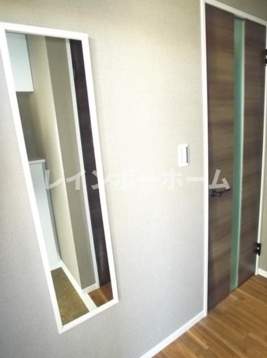 千葉県八千代市八千代台北6(アパート)の賃貸物件の玄関