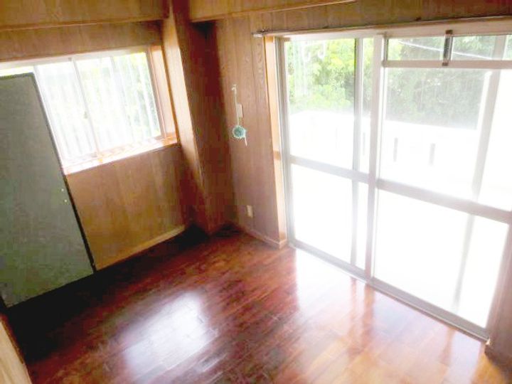 東宝ビル14の居間