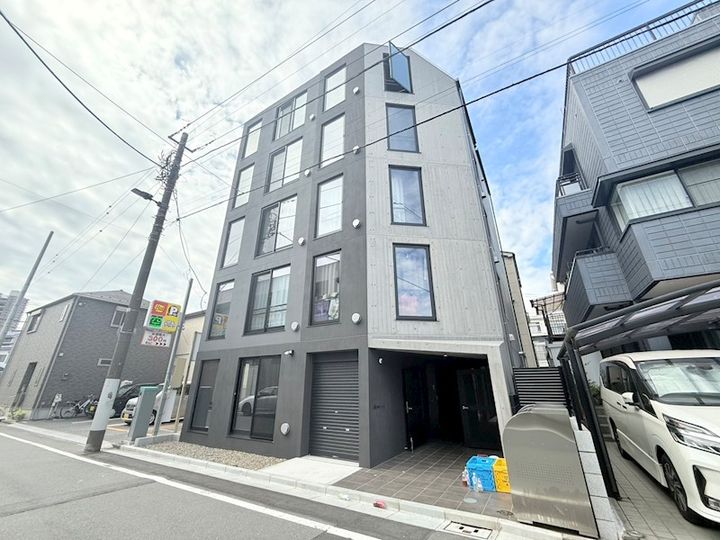 Glicina千住大橋の外観