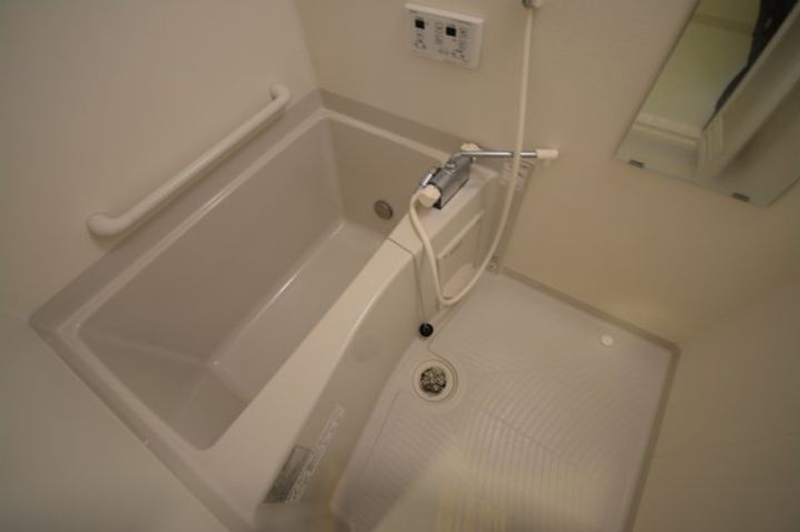 メゾンなか2の風呂