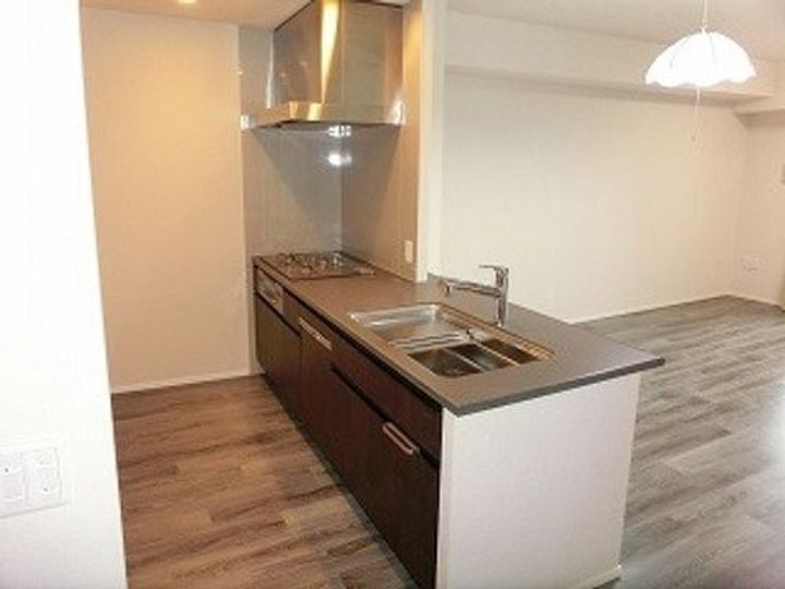 京都府京都市右京区嵯峨天龍寺若宮町(マンション)の賃貸物件のキッチン