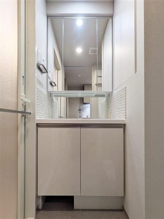 東京都北区昭和町2の賃貸マンションの内装