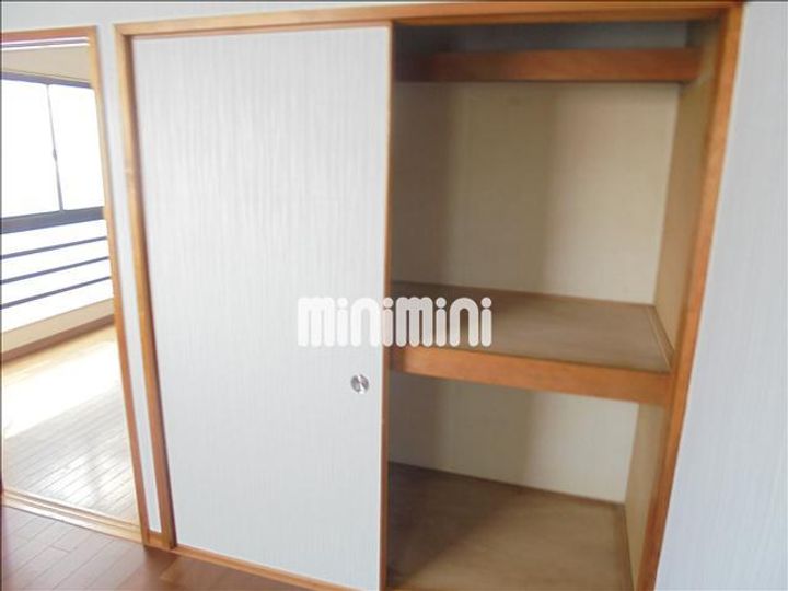 岡田ビルの内装