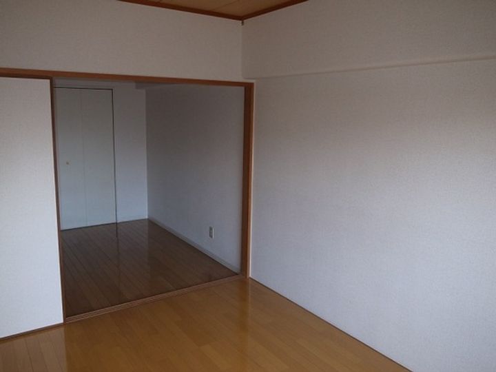 朝日プラザ岡山サウスフロントの居間