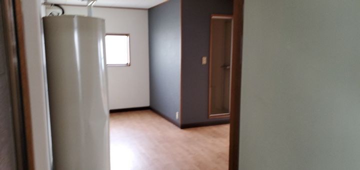 ハイツイトウの玄関