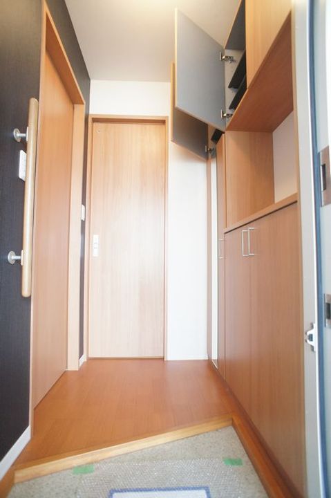 ◆クレールシャトーA シャーメゾンの玄関