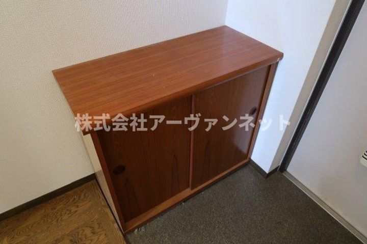 ロイヤルメゾン雪谷の玄関