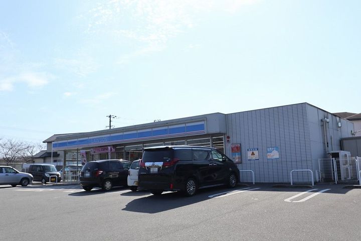 レオパレスディバイン原田の周辺