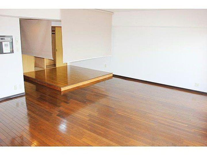 ライオンズマンション鈴鹿壱番館の居間