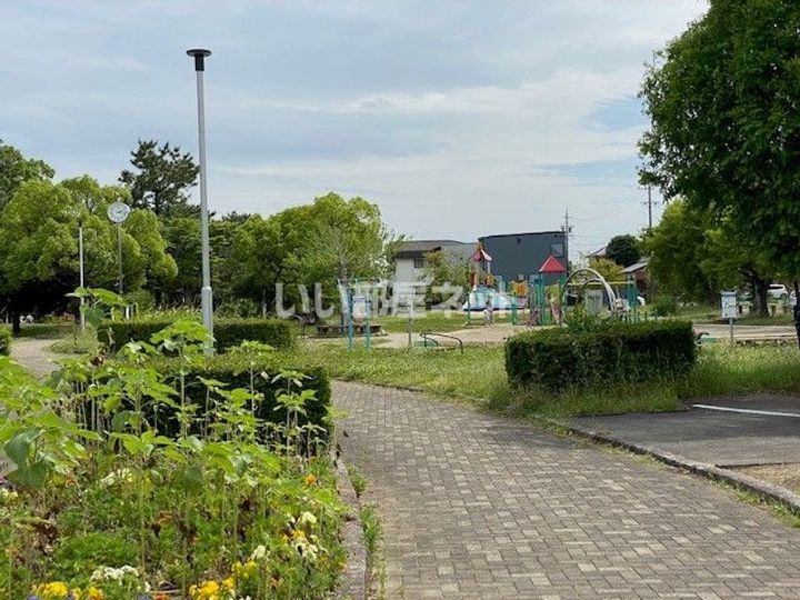 ライオンズマンション鈴鹿壱番館の周辺