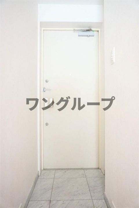 東京都北区昭和町2(マンション)の賃貸物件の玄関