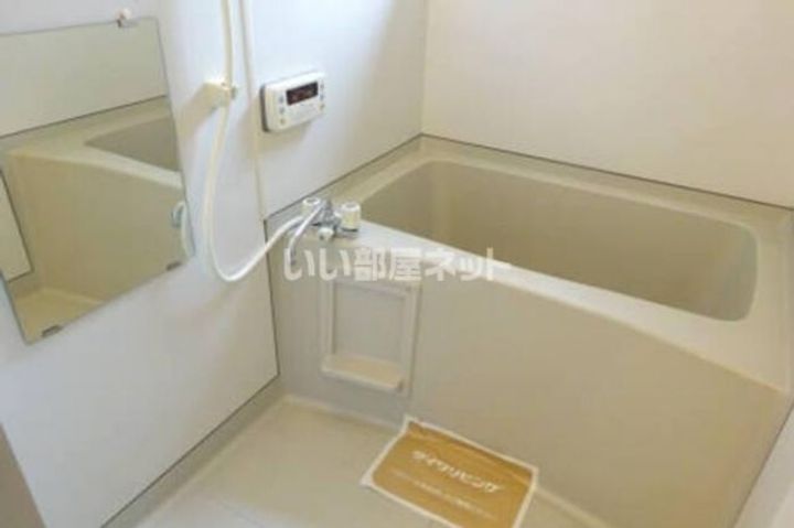 ROYAL GARDEN CASAHARAの風呂