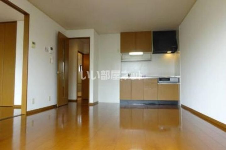 ROYAL GARDEN CASAHARAの居間