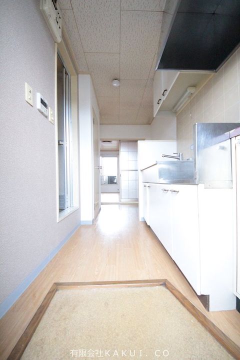 アネックス三ケ島の玄関